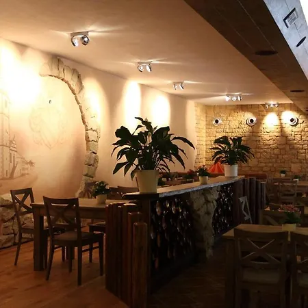 Hotel Slunny Dvur *
